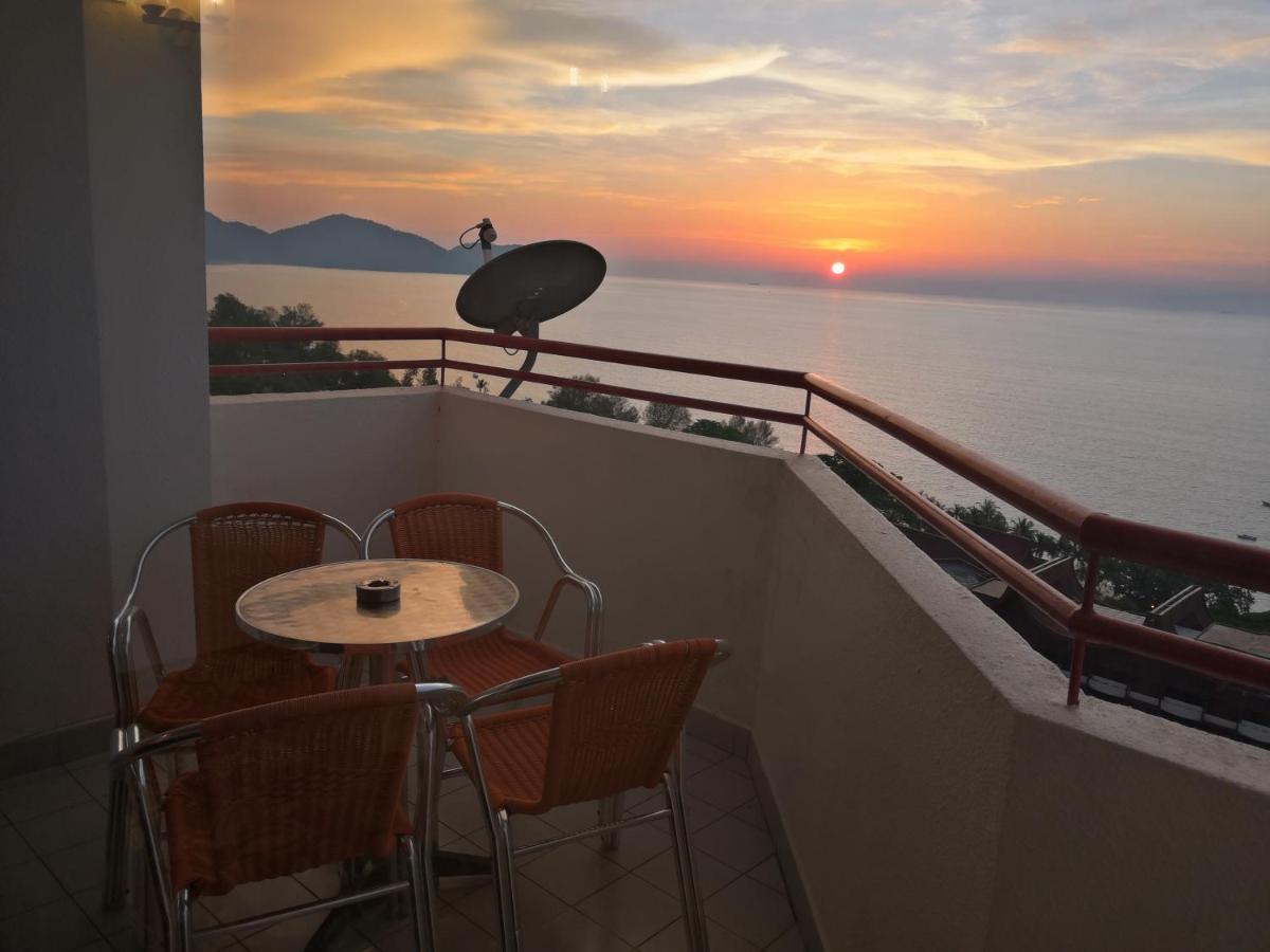 Green Ocean Seaview Apartment Batu Feringgi Exterior foto