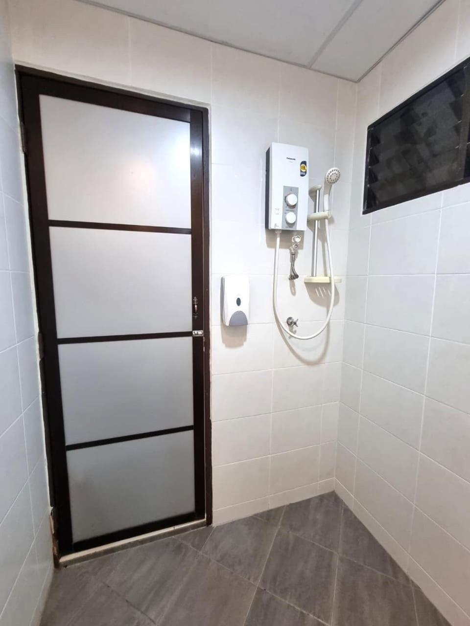 Green Ocean Seaview Apartment Batu Feringgi Exterior foto