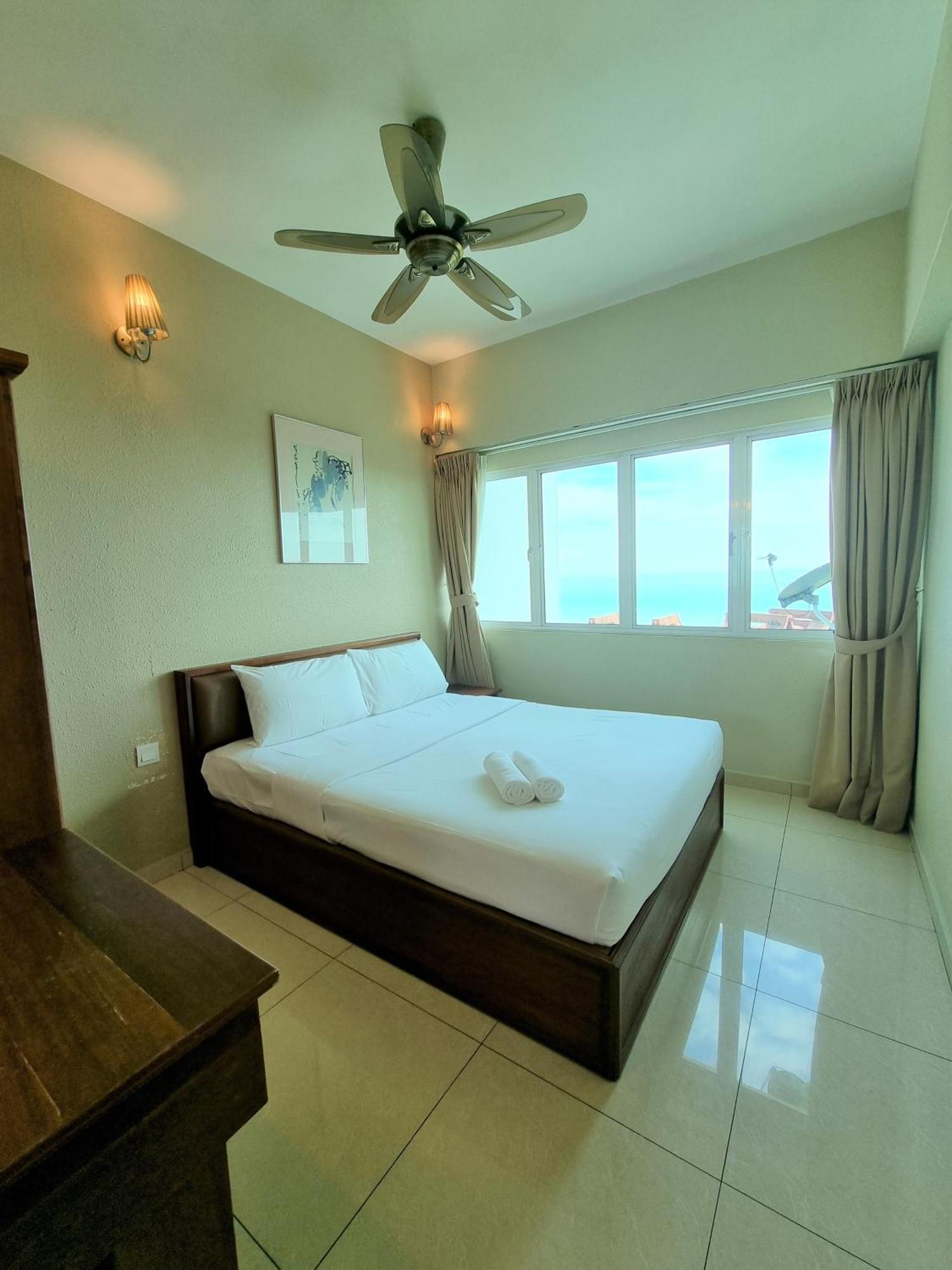 Green Ocean Seaview Apartment Batu Feringgi Exterior foto