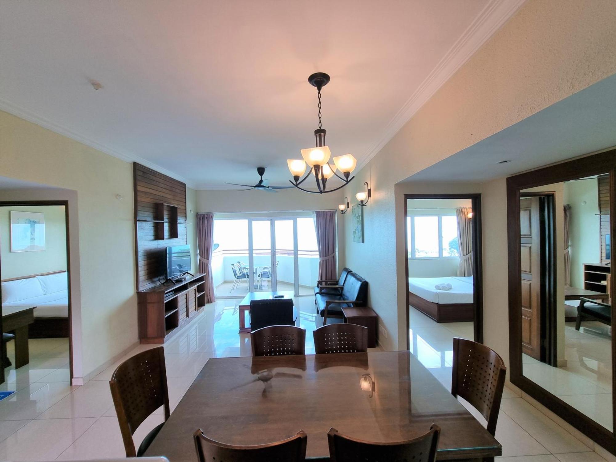 Green Ocean Seaview Apartment Batu Feringgi Exterior foto