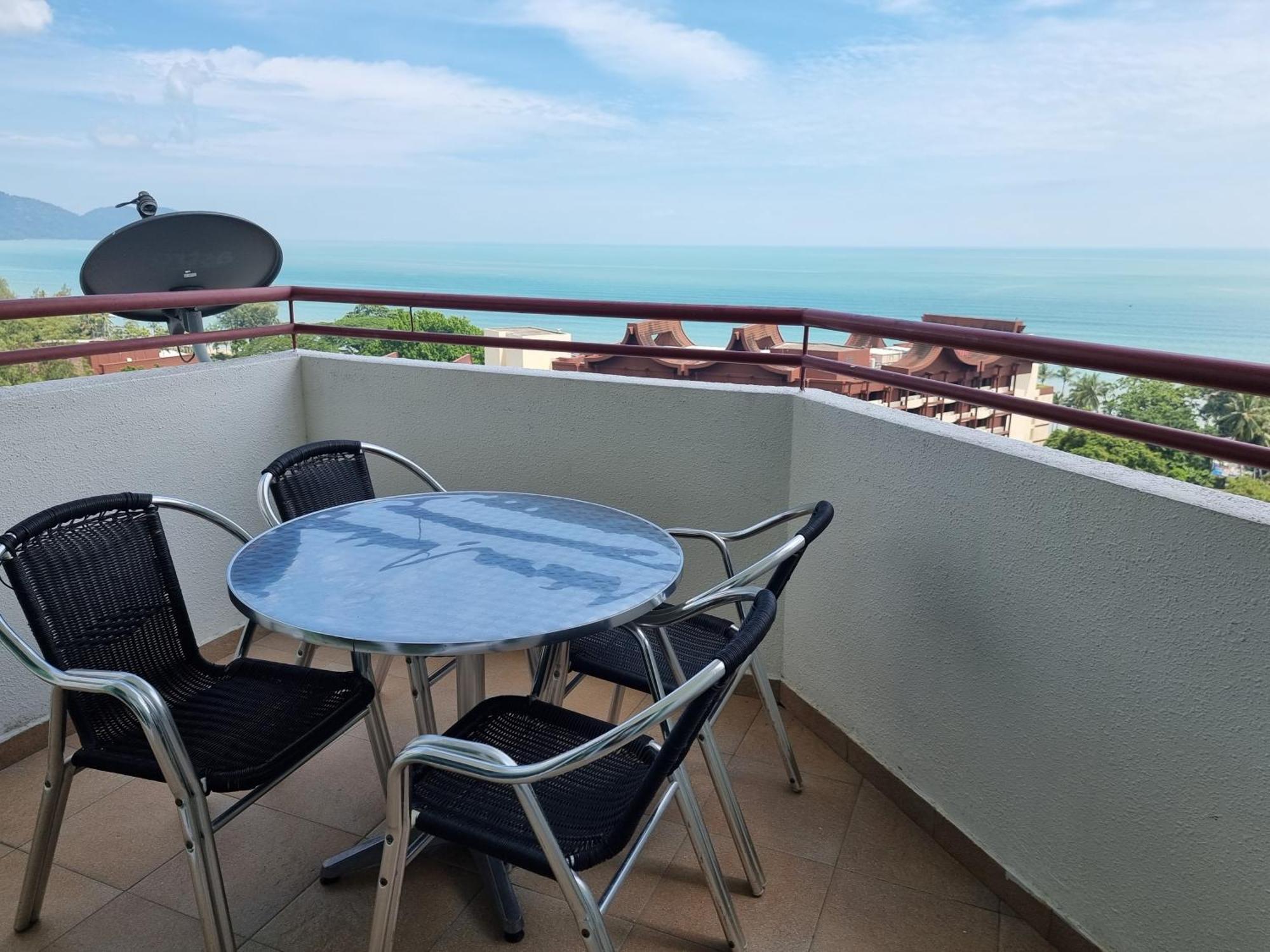 Green Ocean Seaview Apartment Batu Feringgi Exterior foto