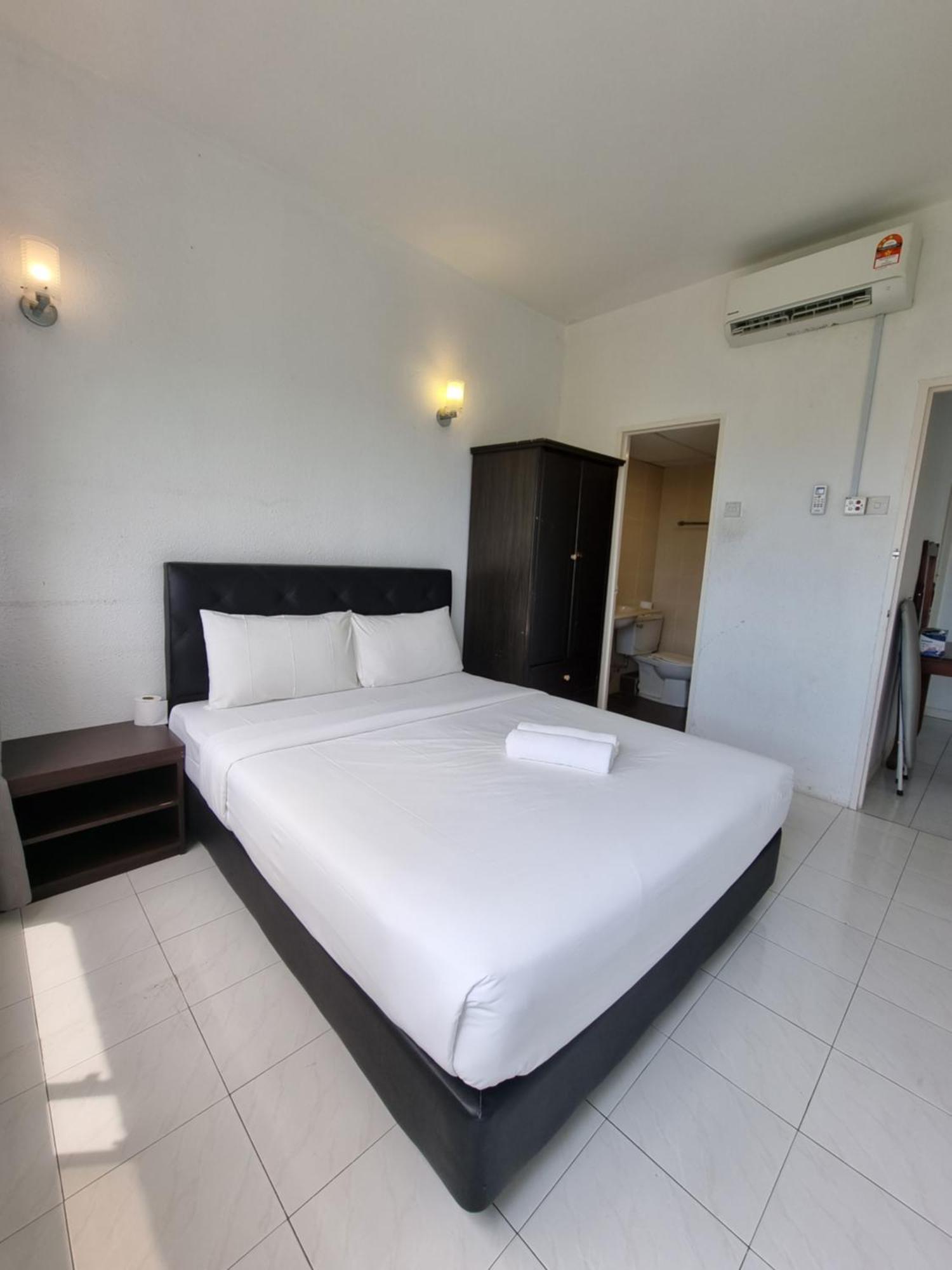 Green Ocean Seaview Apartment Batu Feringgi Exterior foto